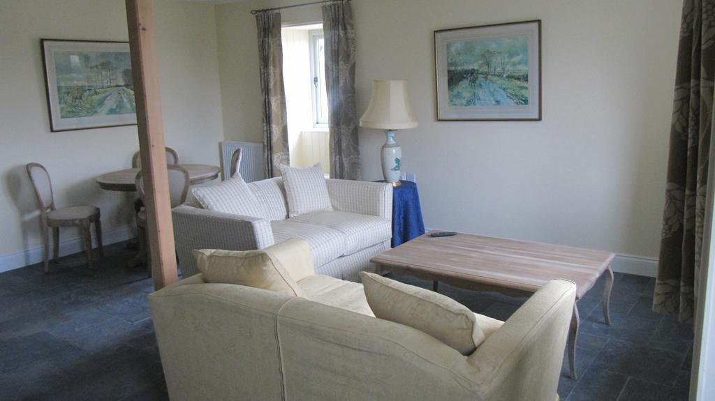 Withyslade Farm Villa Tisbury Bagian luar foto
